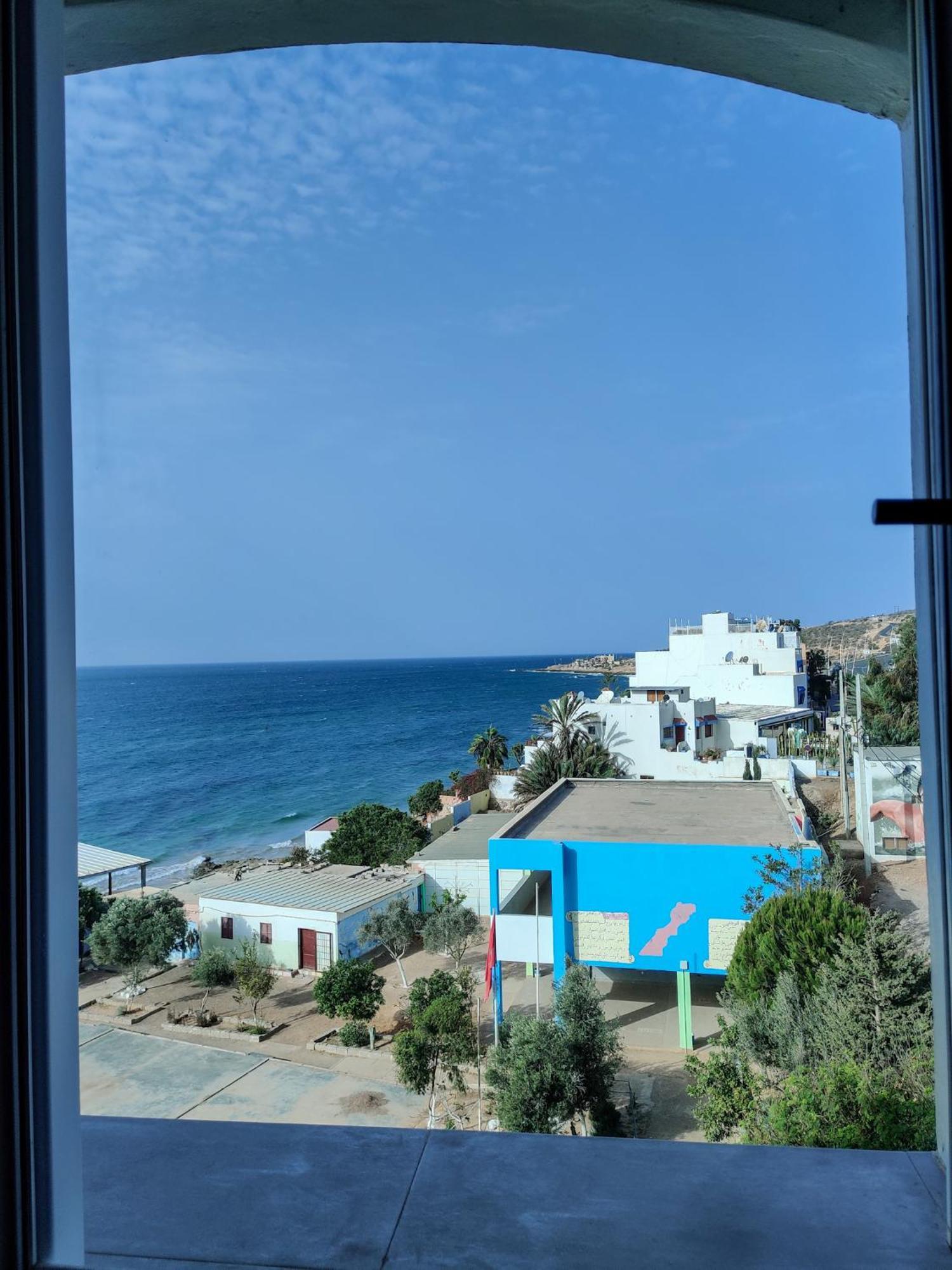 Locals Taghazout Surfcamp Hotel Buitenkant foto